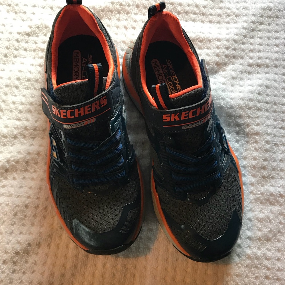 Boys Skechers Air Cooled Memory Foam Sneakers